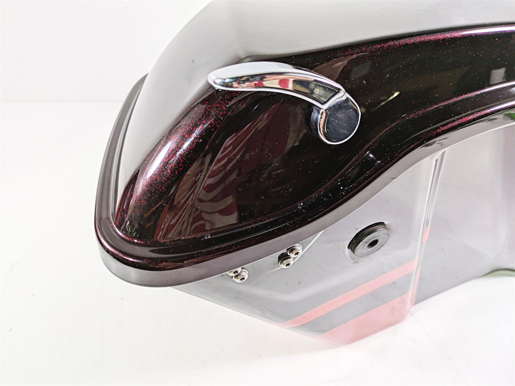 2017 Harley Touring FLHTKSE CVO E-Glide Right Saddlebag Black Garnet 90200412 {{ shop.shopifyCountryName }} - Mototech271