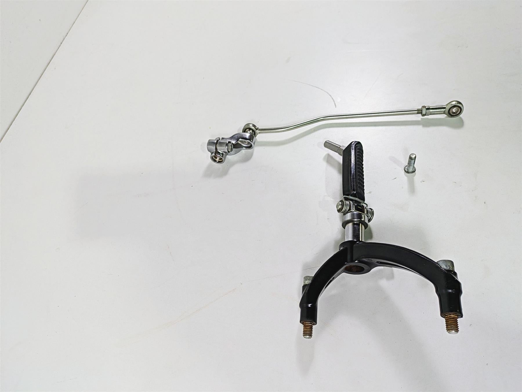 2009 Harley XR1200 Sportster Left Foot Peg & Shifter Parts Set 51044-08 {{ shop.shopifyCountryName }} - Mototech271