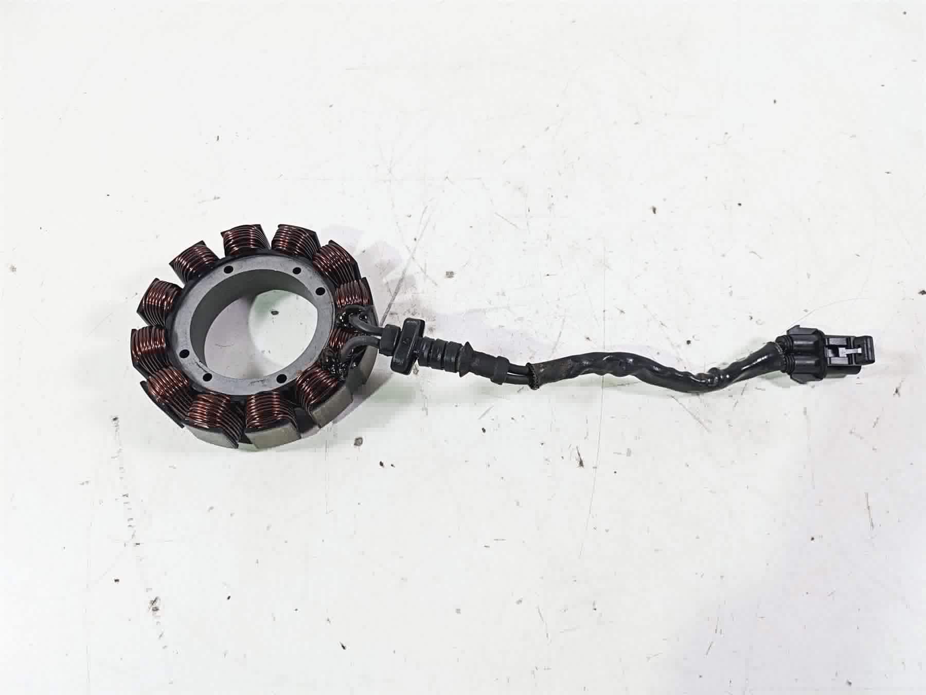 2003 Harley Touring FLHTCUI 100TH E-Glide Stator Alternator Generator 29987-02A {{ shop.shopifyCountryName }} - Mototech271