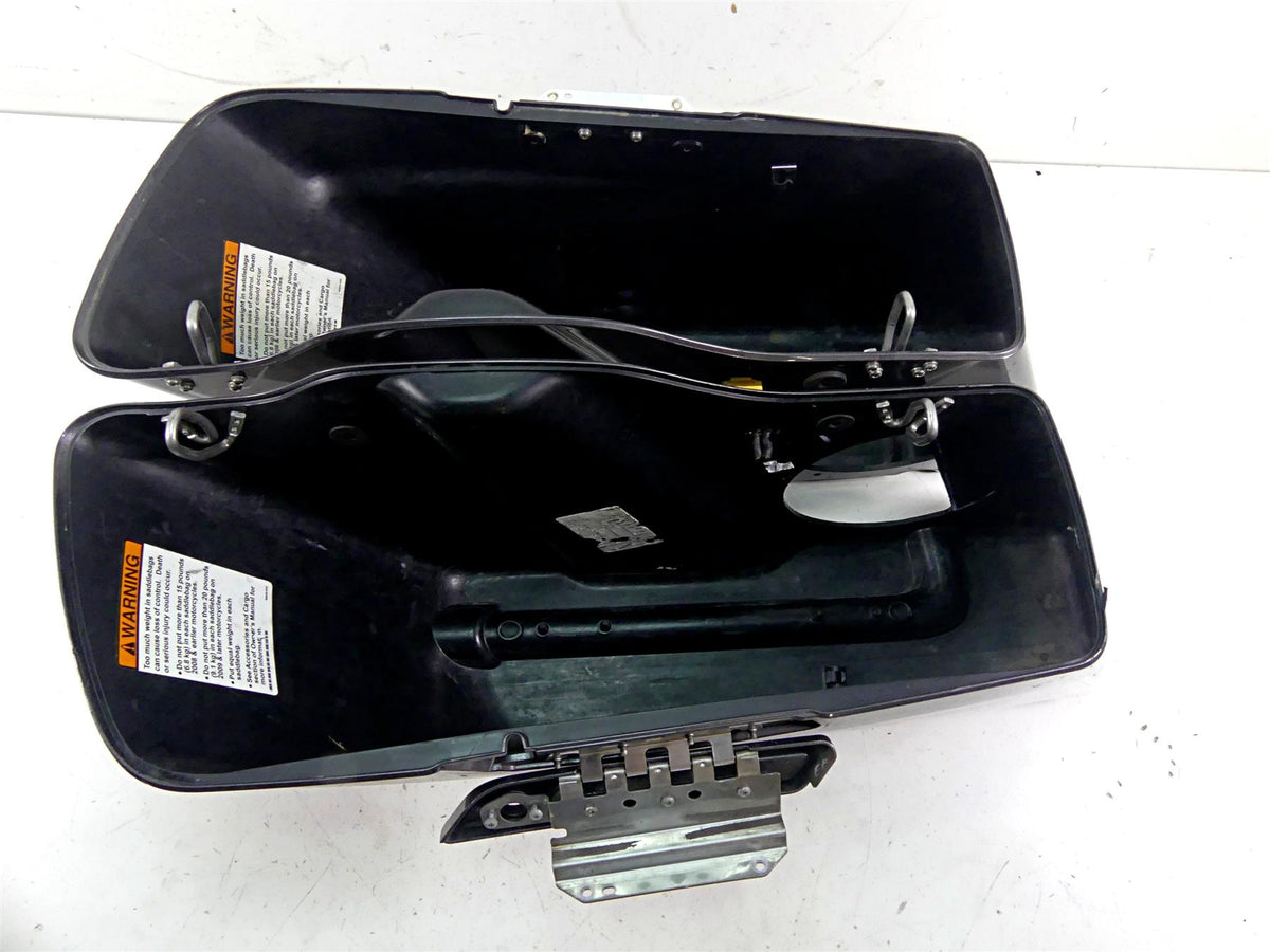 2015 Harley Touring FLHXS Street Glide Lower Saddlebag Set -Read 90200412 {{ shop.shopifyCountryName }} - Mototech271