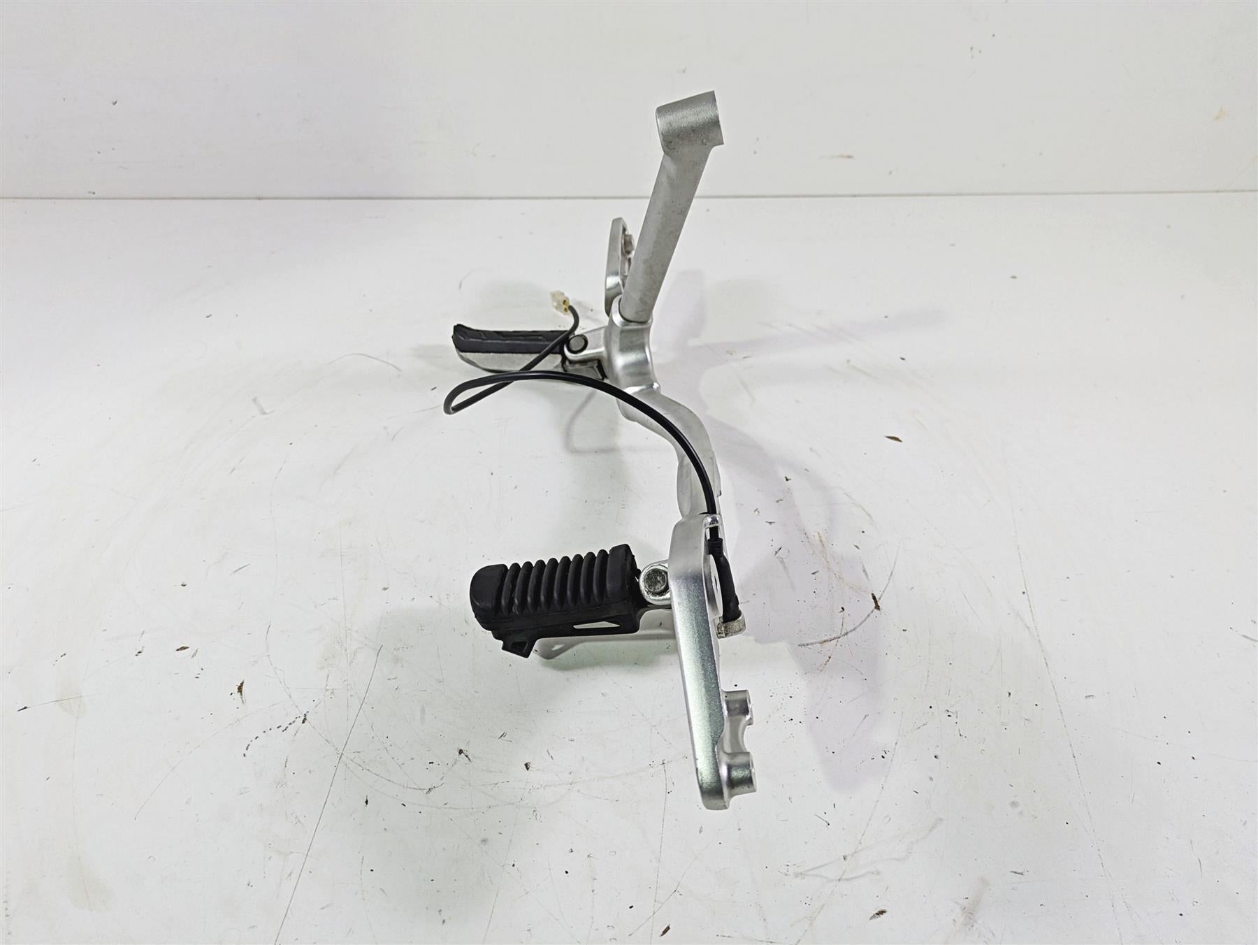 2016 Moto Guzzi Stelvio 1200 8V NTX Right Foot Peg Foot Rest + Mount Set 886987 {{ shop.shopifyCountryName }} - Mototech271