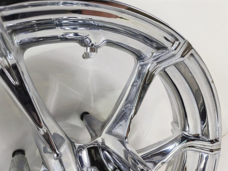 2015 Harley Touring FLTRUSE CVO Road Glide Nice Chrome Slicer Front Wheel Rim 17x3 43300388-Mototech271
