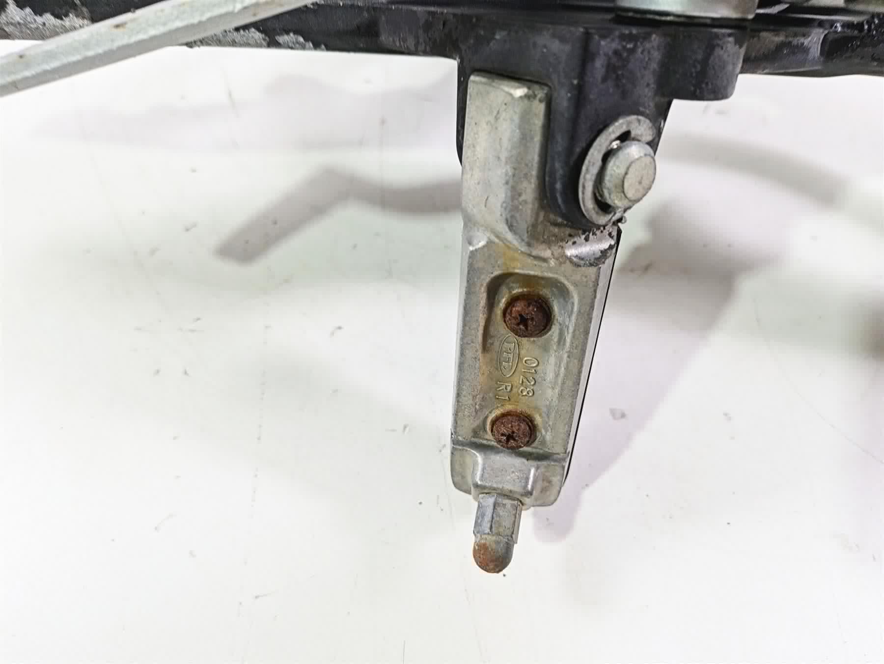 2011 Kawasaki EX650R Ninja Right Foot Peg Brake Pedal & Master Set 5063-0523-18R {{ shop.shopifyCountryName }} - Mototech271