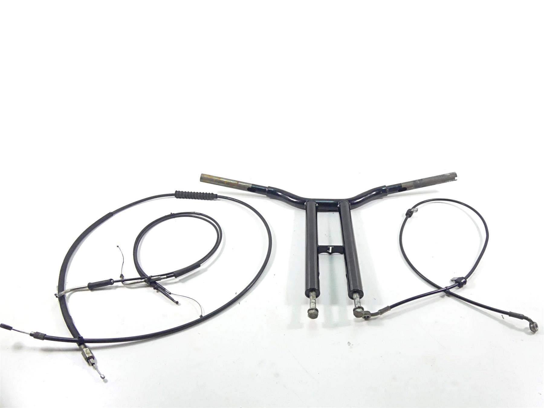 2014 Harley Dyna FXDB Street Bob 14" T-Bar Handlebar & Cables {{ shop.shopifyCountryName }} - Mototech271