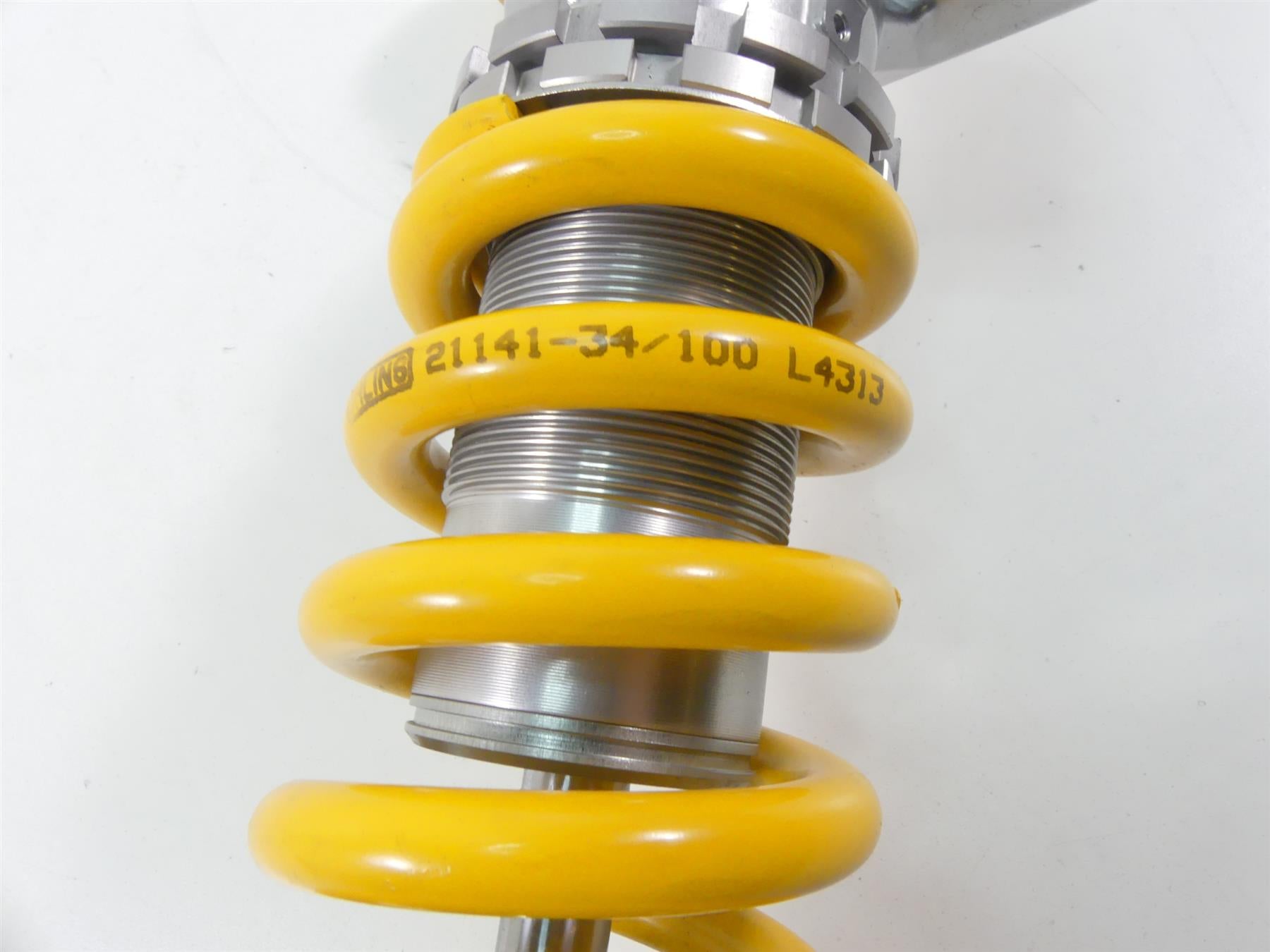 2015 Triumph 1050 Speed Triple R Rear Ohlins TTX Damper Shock T2050156 {{ shop.shopifyCountryName }} - Mototech271