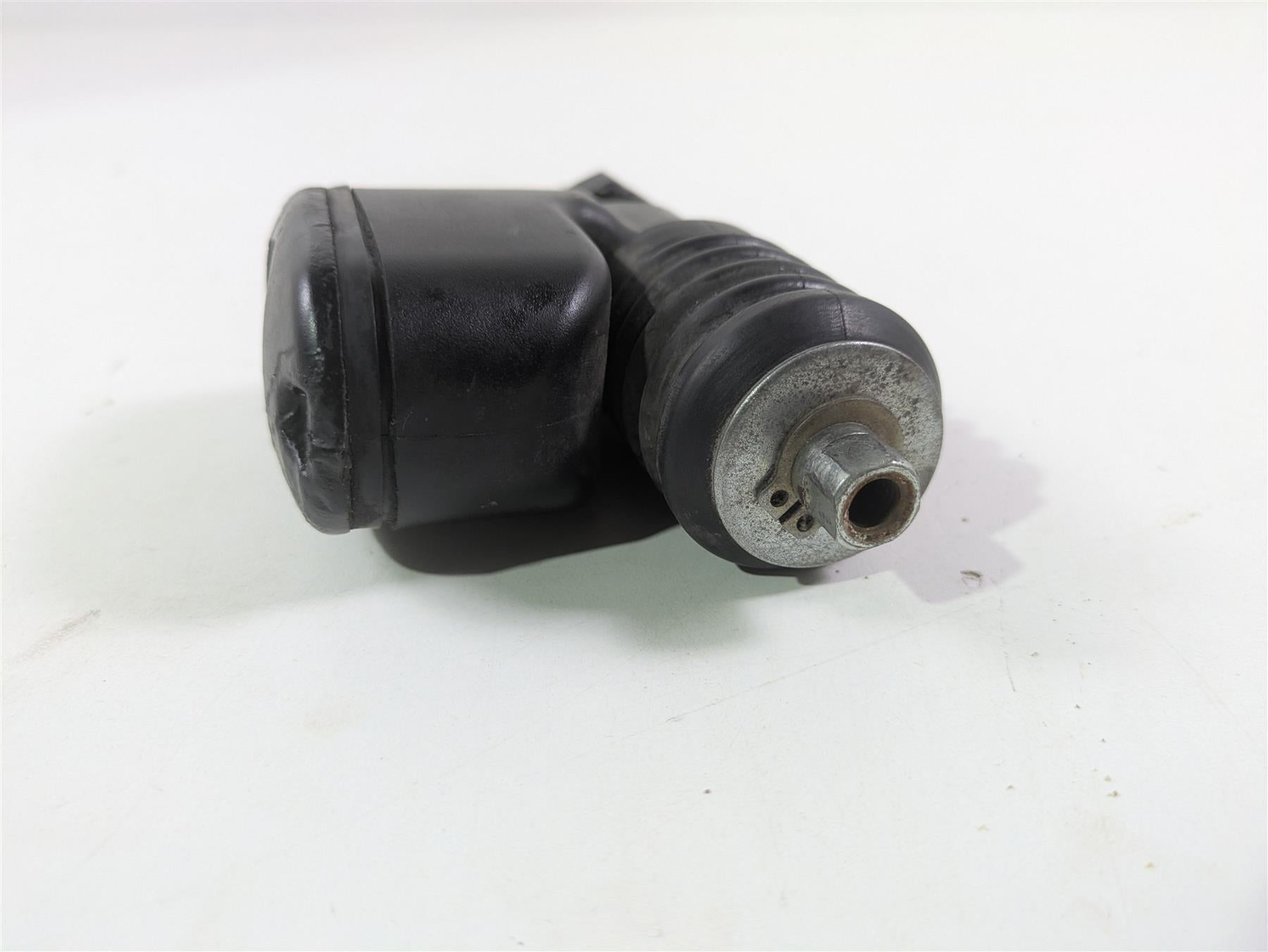 2010 Harley Dyna FXDB Street Bob Rear Brake Master Cylinder 42474-06C {{ shop.shopifyCountryName }} - Mototech271