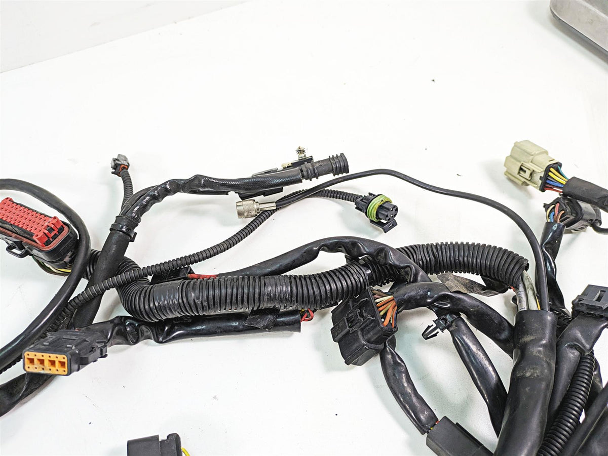 2011 Harley Touring FLTRU Road Glide Main Wiring Harness Loom - Abs 70121-11 {{ shop.shopifyCountryName }} - Mototech271