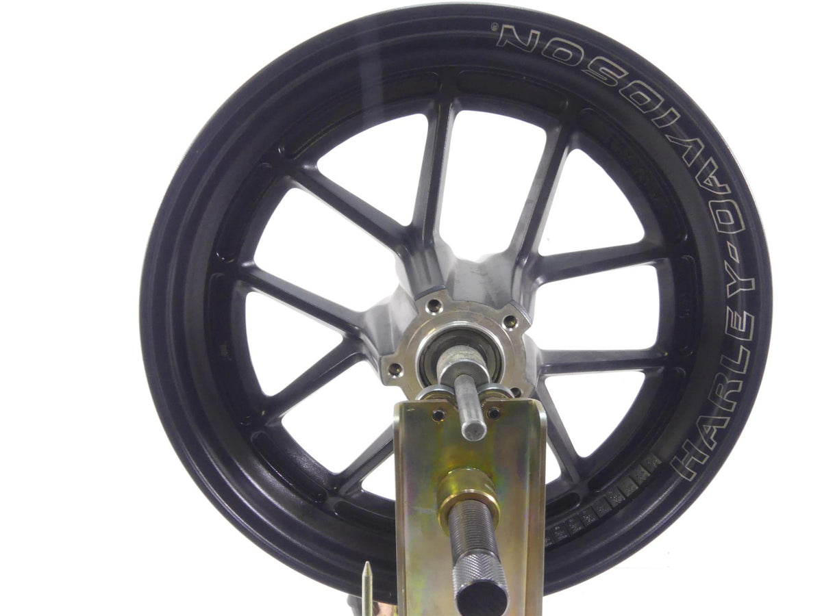 2018 Harley Softail FXFB Fat Bob Nice Straight Front 16x3 Wheel Rim 43300428 {{ shop.shopifyCountryName }} - Mototech271