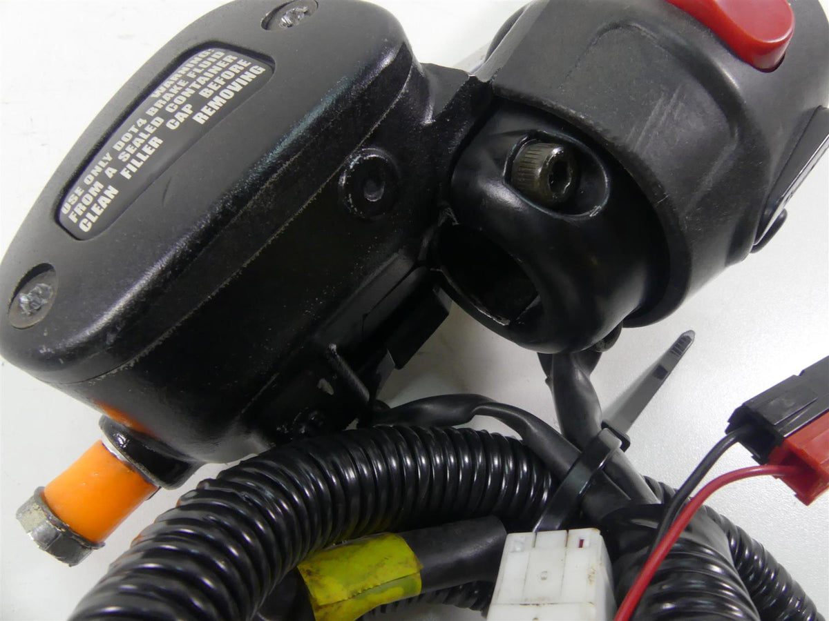 2002 Triumph Bonneville America Brake Master Cylinder Control Switch T2026200 {{ shop.shopifyCountryName }} - Mototech271