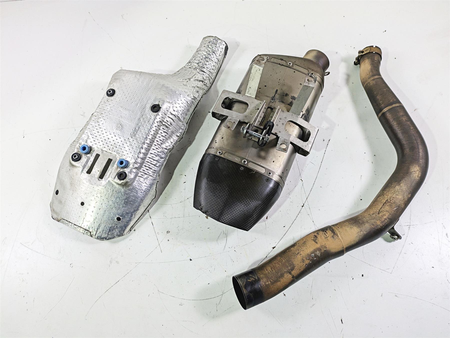 2012 Triumph Daytona 675 Akrapovic Exhaust Slip On Muffler - Read S-T675SO3-HACT {{ shop.shopifyCountryName }} - Mototech271