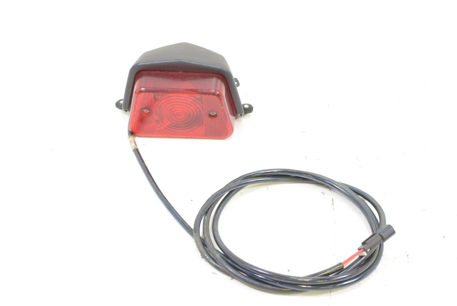 2010 Polaris Dragon RMK 800 S10PG8ESA Taillight Tail Light Lamp & Cover 2432034 | Mototech271