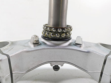 2016 BMW R1200R K53 Lower Triple Tree Steering Clamp - Esa 31428550142 {{ shop.shopifyCountryName }} - Mototech271