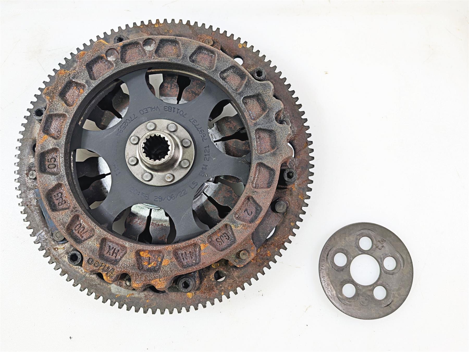 2023 BMW R nineT Scrambler K23 Clutch Friction Pressure Plate Set 21217697737 {{ shop.shopifyCountryName }} - Mototech271