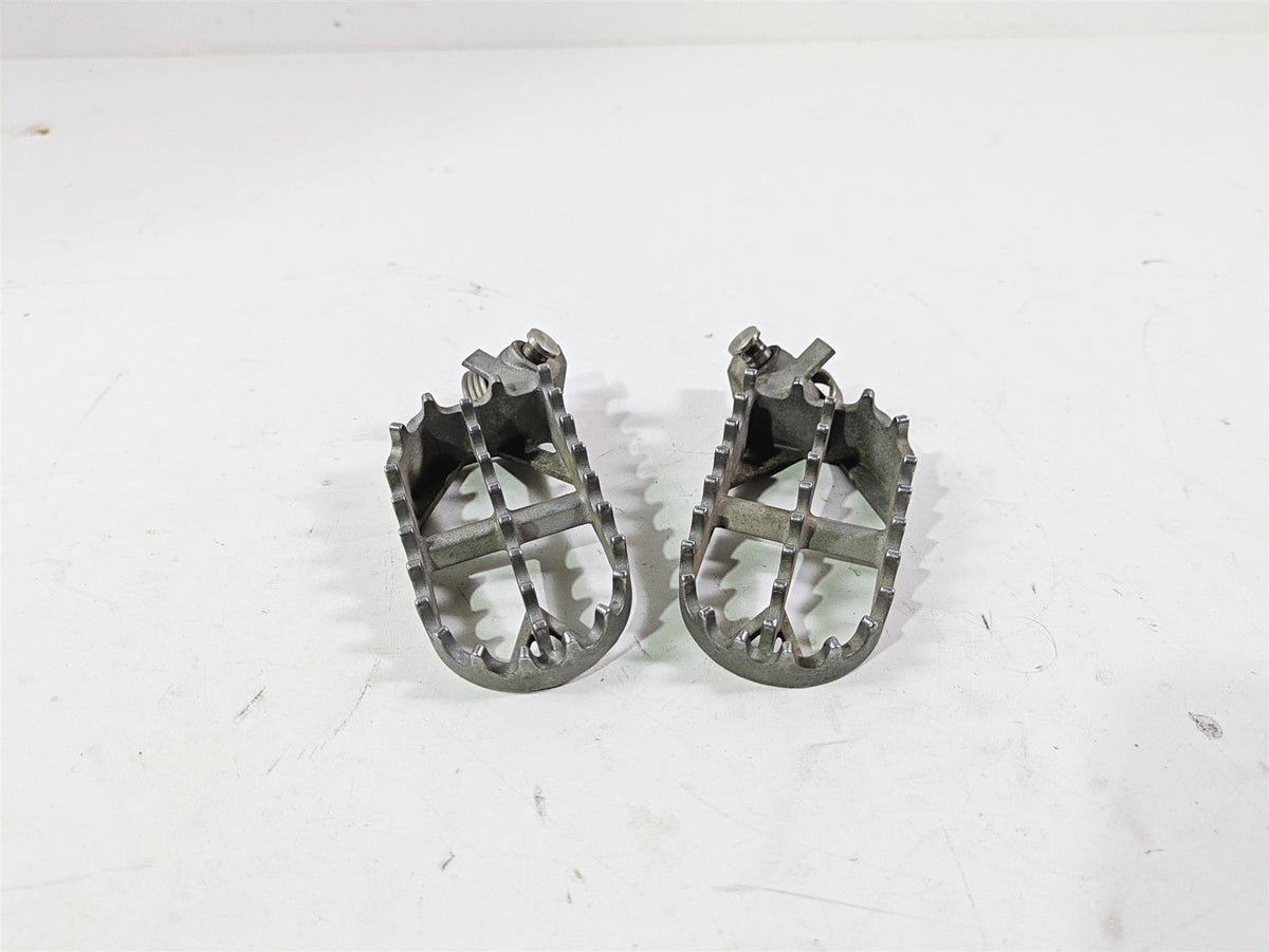 2015 BMW R1200 GS Adv K51 Rider Footpeg Foot Peg Set 46718529843 46718529844 {{ shop.shopifyCountryName }} - Mototech271