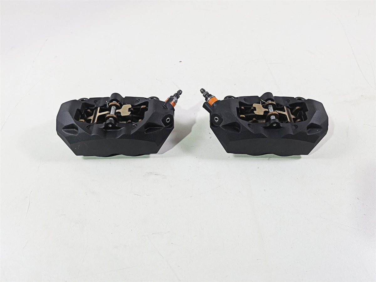 2024 Triumph Street Triple 765 R Front Brembo Brake Caliper Set 100mm T2022510 {{ shop.shopifyCountryName }} - Mototech271