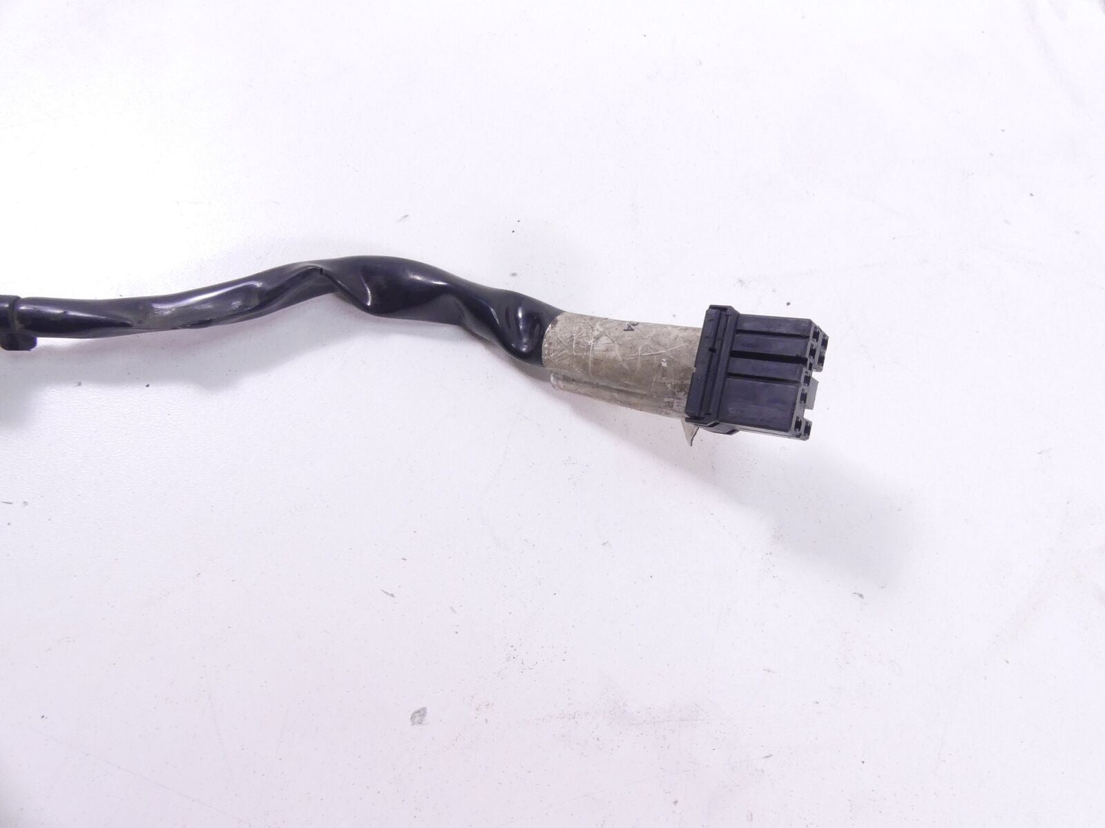 2006 Harley Touring FLHTCUI Electra Glide Taillight With Complete Wiring 68140-0 {{ shop.shopifyCountryName }} - Mototech271