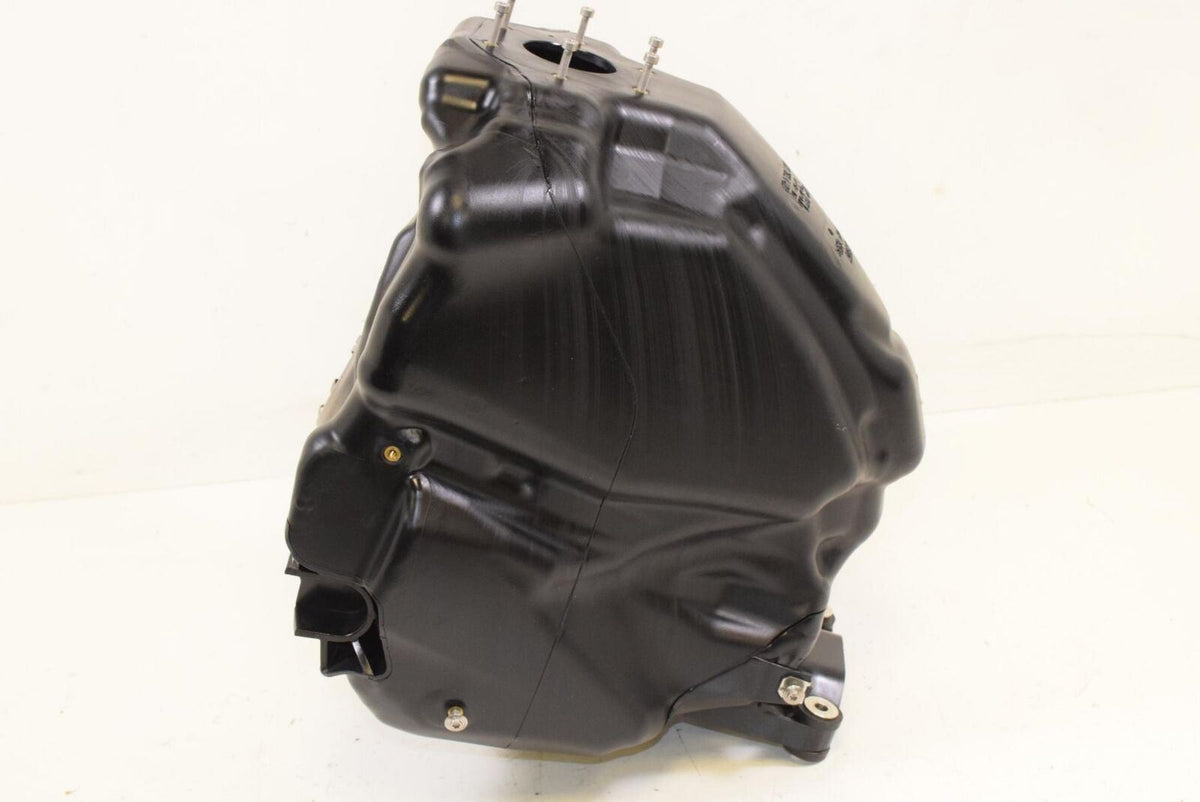 2016 BMW R1200R R1200 R K53 Fuel Gas Petrol Tank 16118533760 {{ shop.shopifyCountryName }} - Mototech271