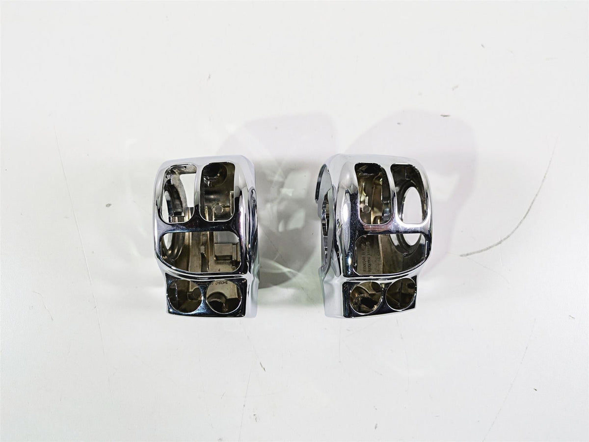 2017 Harley Touring FLHTKSE CVO E-Glide Chrome Control Switch Cover Set 71500341 {{ shop.shopifyCountryName }} - Mototech271