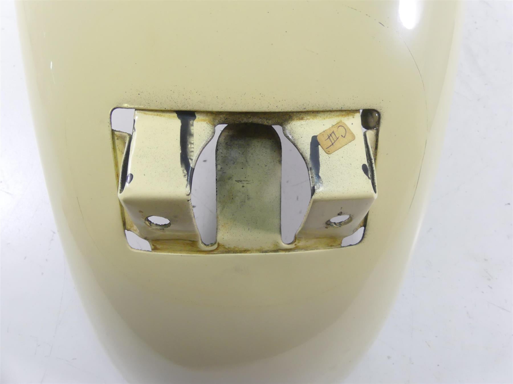 2001 Indian Centennial Scout Rear Fender Cream - Oem Paint 89-117 {{ shop.shopifyCountryName }} - Mototech271