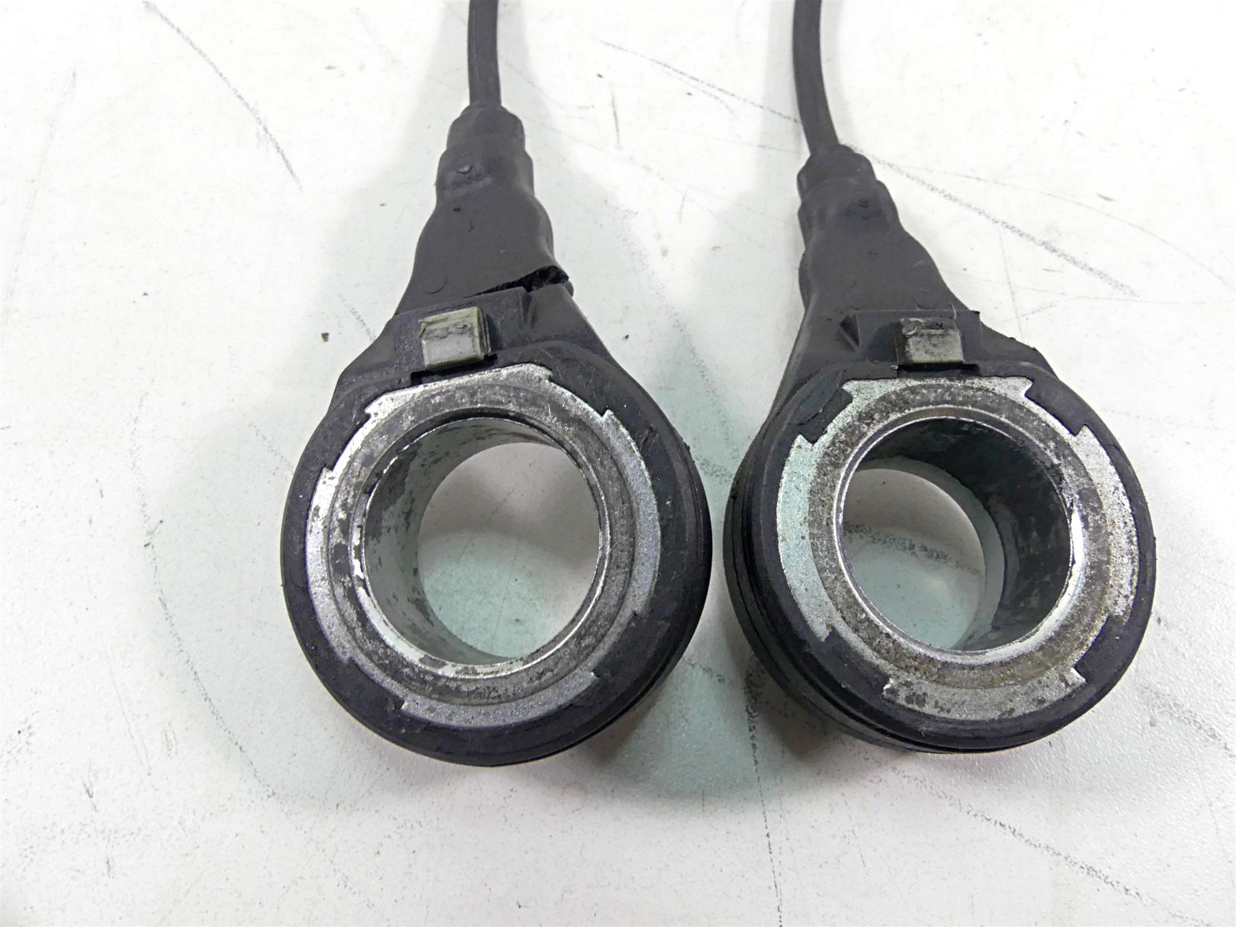 2015 Harley VRSCF Muscle V-Rod Abs Brake Wheel Speed Sensors 40648-08 40652-08 {{ shop.shopifyCountryName }} - Mototech271