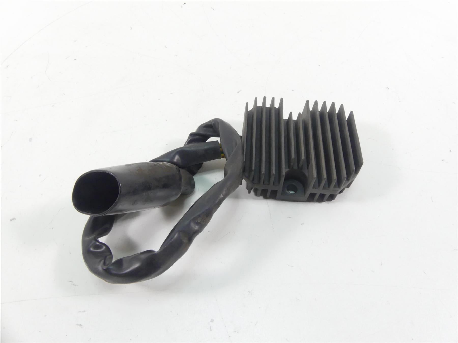 2003 Honda VT750 DC Shadow Spirit Rectifier Voltage Regulator 31600-MCR-A01 {{ shop.shopifyCountryName }} - Mototech271