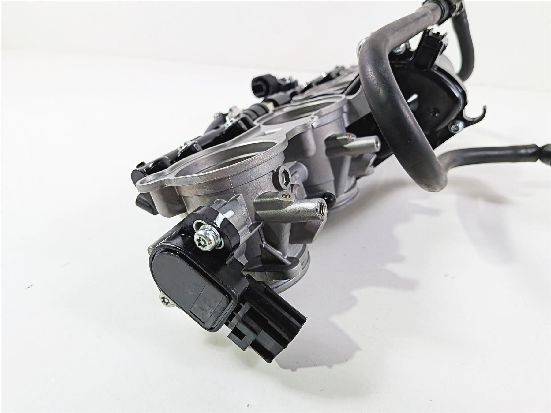 2024 Yamaha YZF R1 RN65 Mikuni Throttle Body Bodies B3L-13750-12-00 {{ shop.shopifyCountryName }} - Mototech271