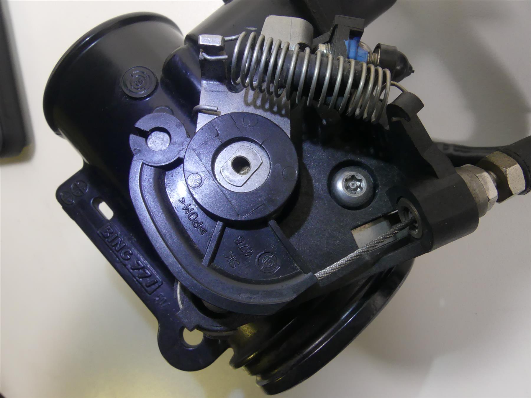 2016 BMW R nineT R9T K21 Bing Throttle Body Bodies & Junction Set 13547705239 {{ shop.shopifyCountryName }} - Mototech271