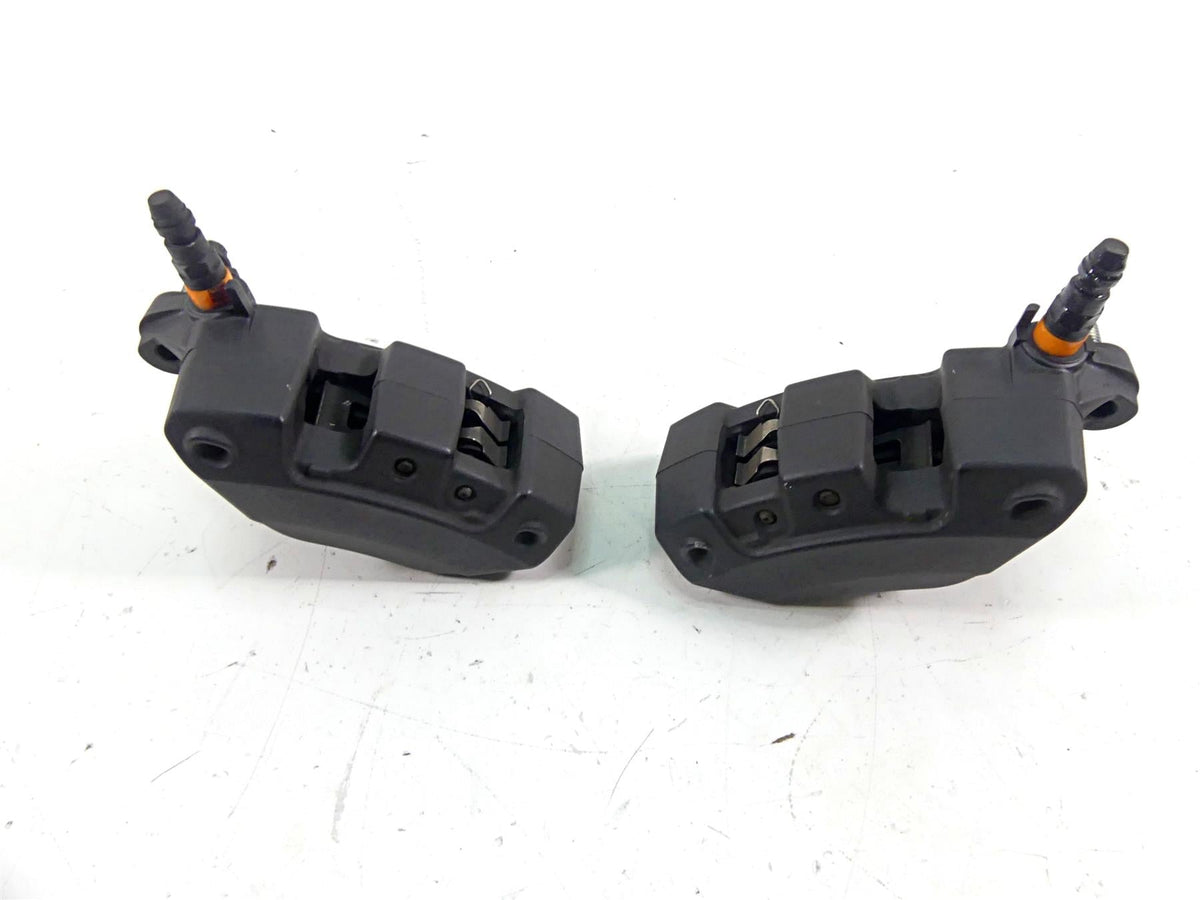 2015 Harley Davidson VRSCDX Night Rod Sp Front Brake Caliper Set 44731-08 {{ shop.shopifyCountryName }} - Mototech271
