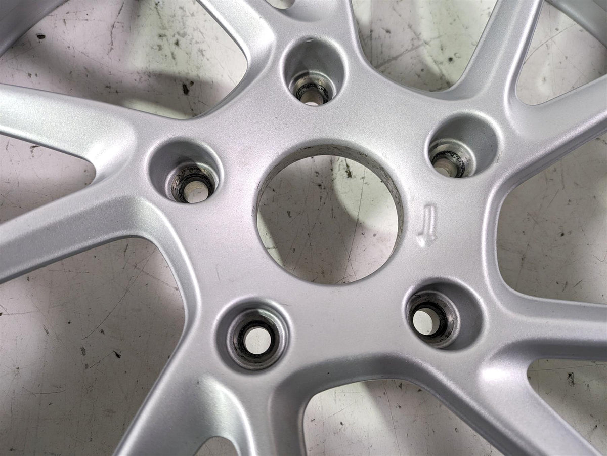 2022 BMW R1250 RT K052 Straight 17x5.5 Rear Wheel Rim 36317727235 {{ shop.shopifyCountryName }} - Mototech271