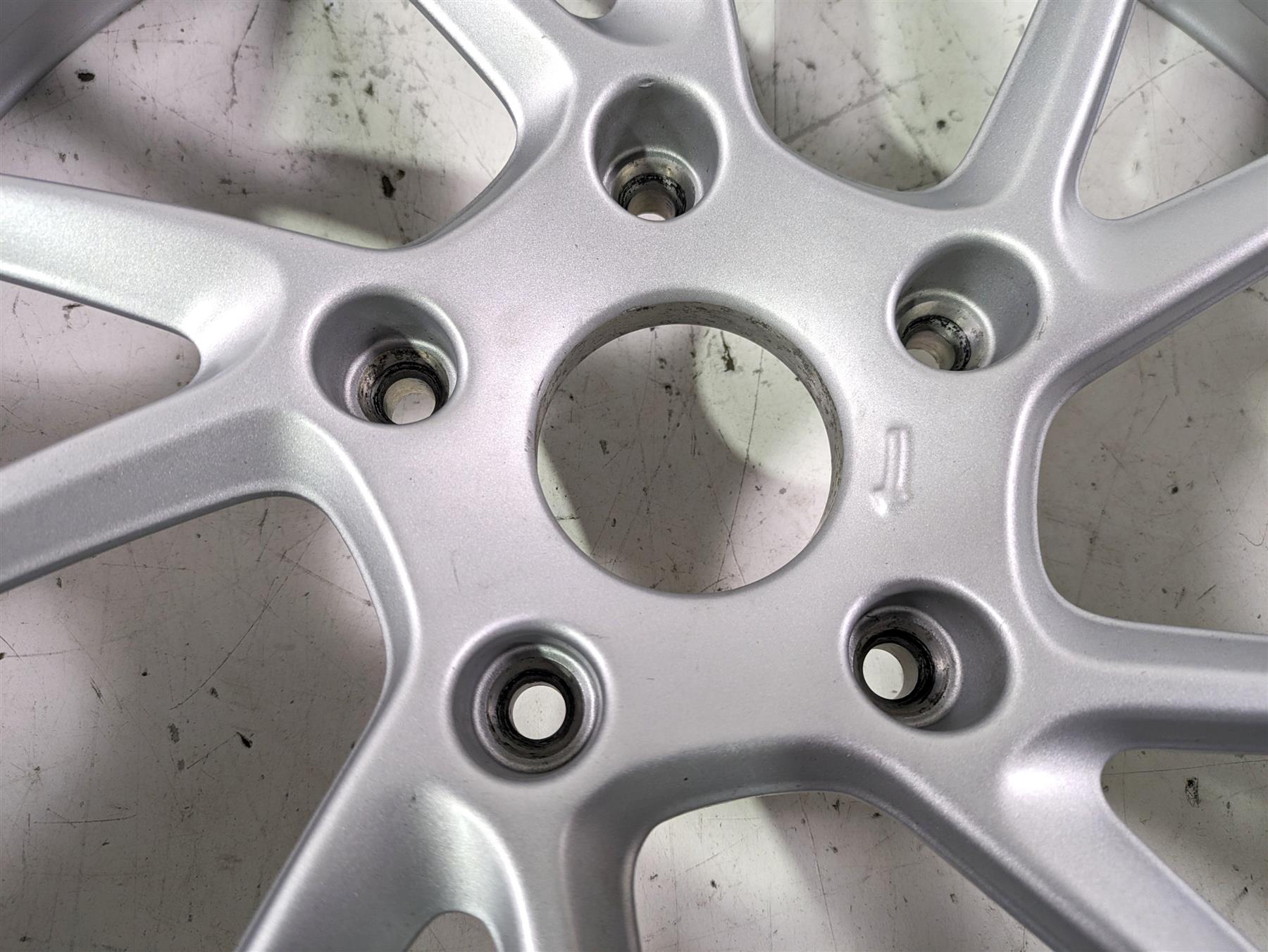 2022 BMW R1250 RT K052 Straight 17x5.5 Rear Wheel Rim 36317727235 {{ shop.shopifyCountryName }} - Mototech271