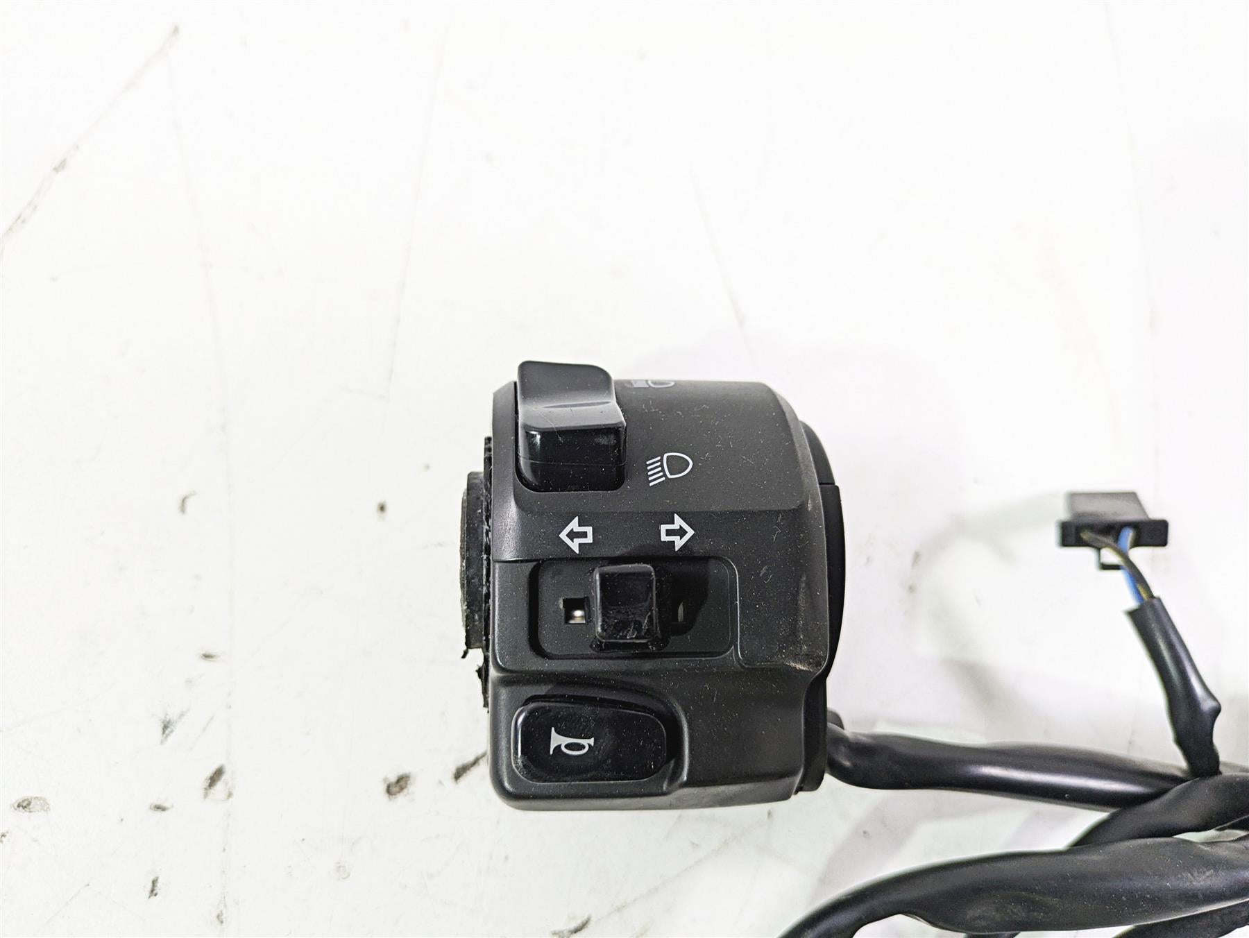 2012 Yamaha XT1200 Super Tenere Left Hand Control Switch 23P-83963-00-00 {{ shop.shopifyCountryName }} - Mototech271