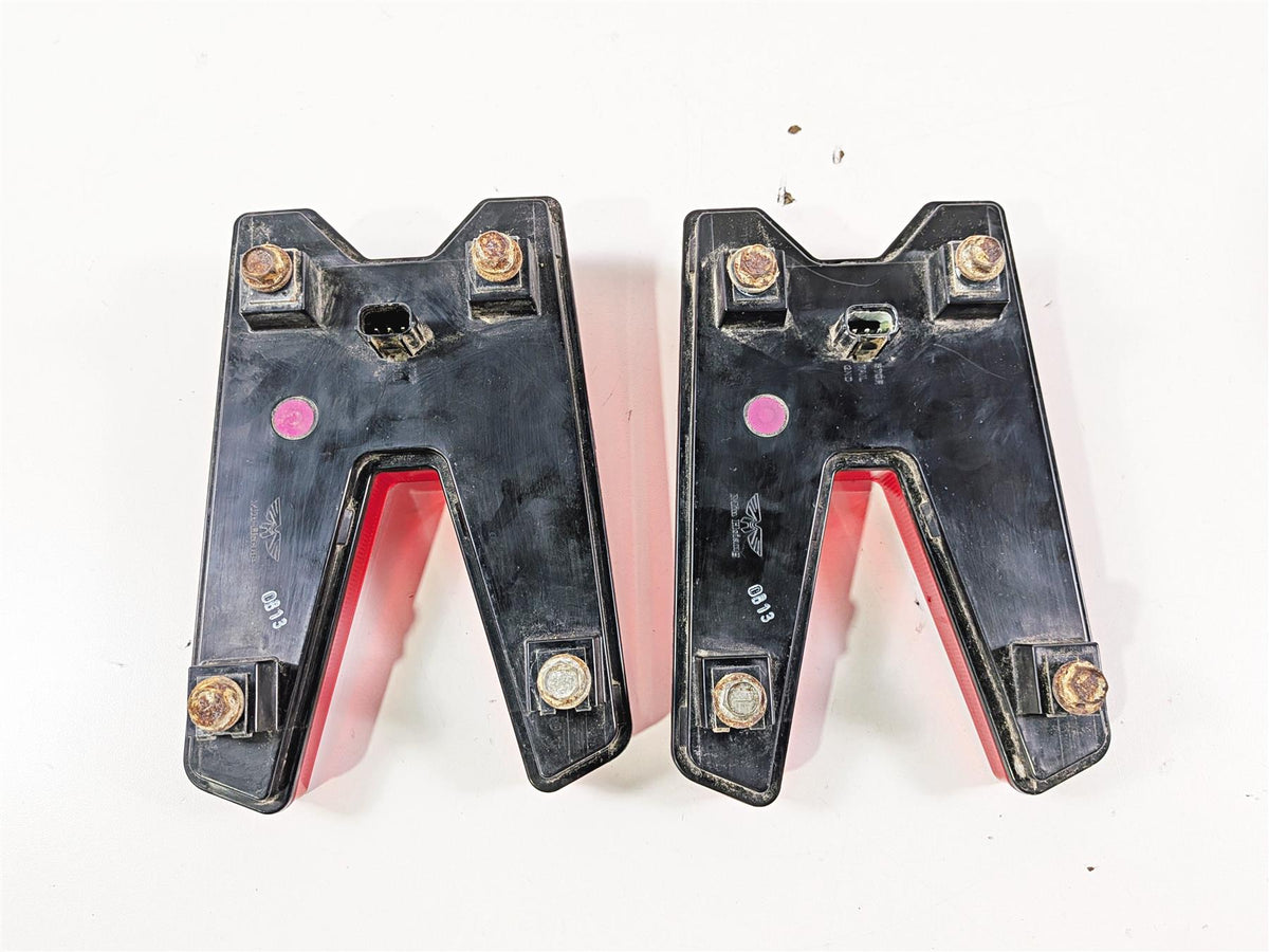 2021 Kawasaki Teryx KRX KRF 1000 ES Taillight Tail Light Lamp Set 23024-0005 {{ shop.shopifyCountryName }} - Mototech271