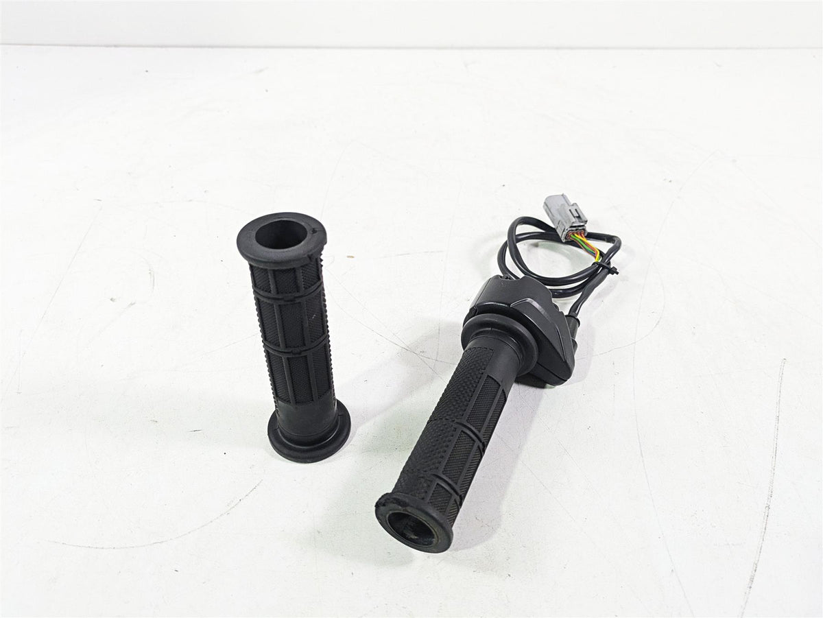 2015 Ducati Hypermotard 821 SP Ride By Wire Throttle Grip Set 66020031E {{ shop.shopifyCountryName }} - Mototech271