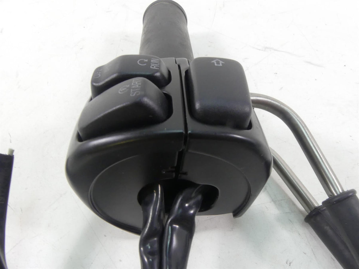 2013 Harley VRSCF Muscle V-Rod Right Start Stop Control Switch - Read 71684-06A {{ shop.shopifyCountryName }} - Mototech271