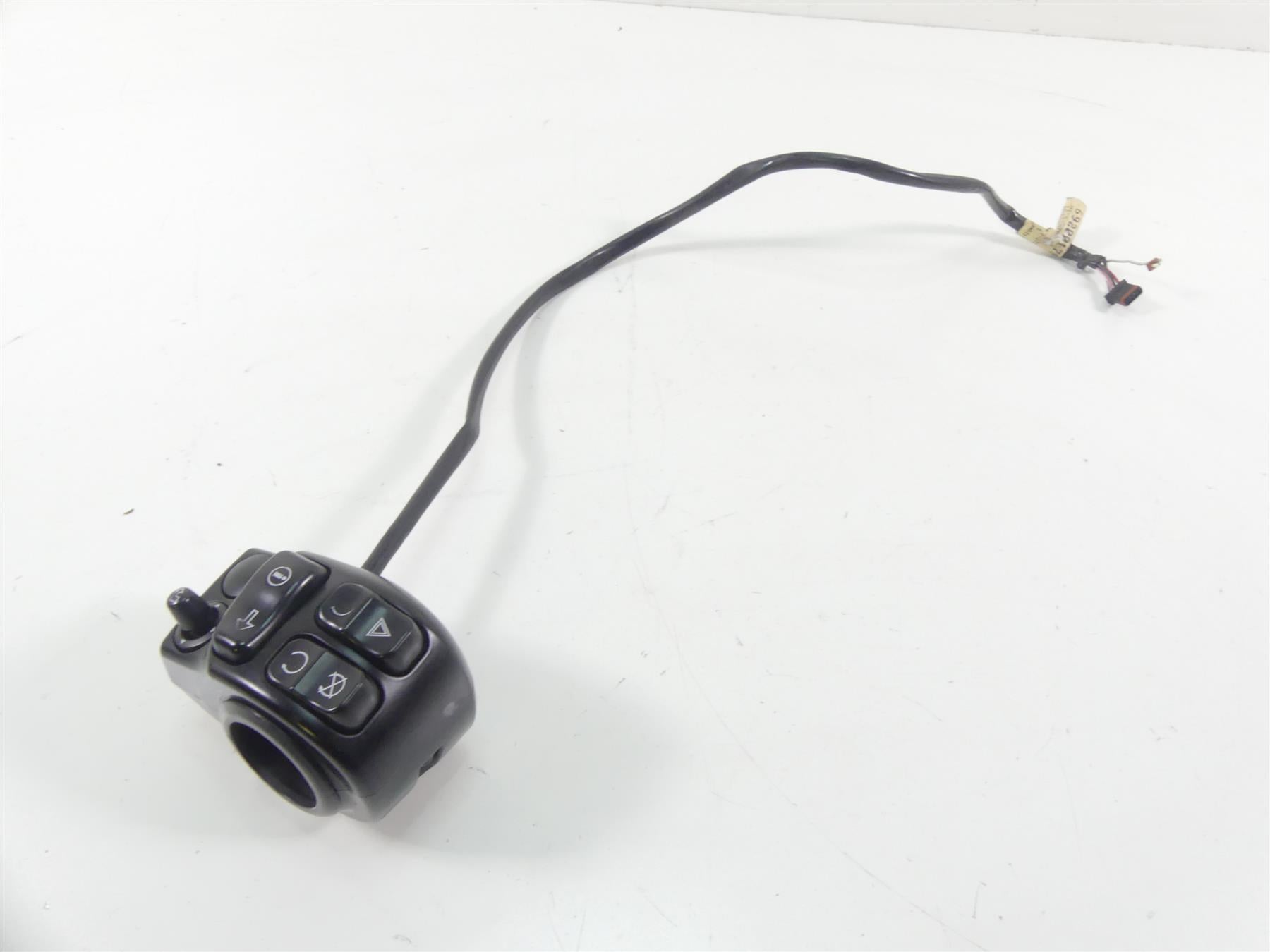 2014 Harley Touring FLHXS Street Glide Sp Right Start Stop Cntrl Switch 71500129 {{ shop.shopifyCountryName }} - Mototech271