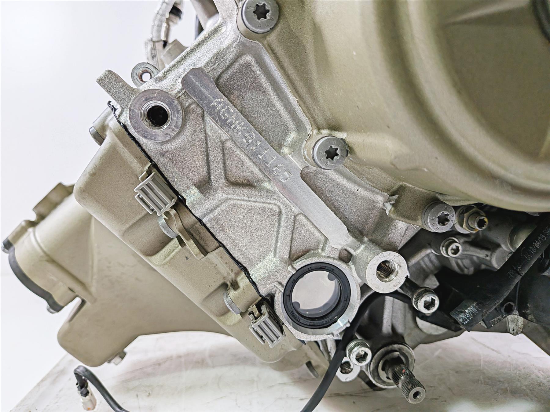 2019 Ducati Panigale V4S V4 S Corse Running Engine Motor 1K - Ducabike Clutch {{ shop.shopifyCountryName }} - Mototech271