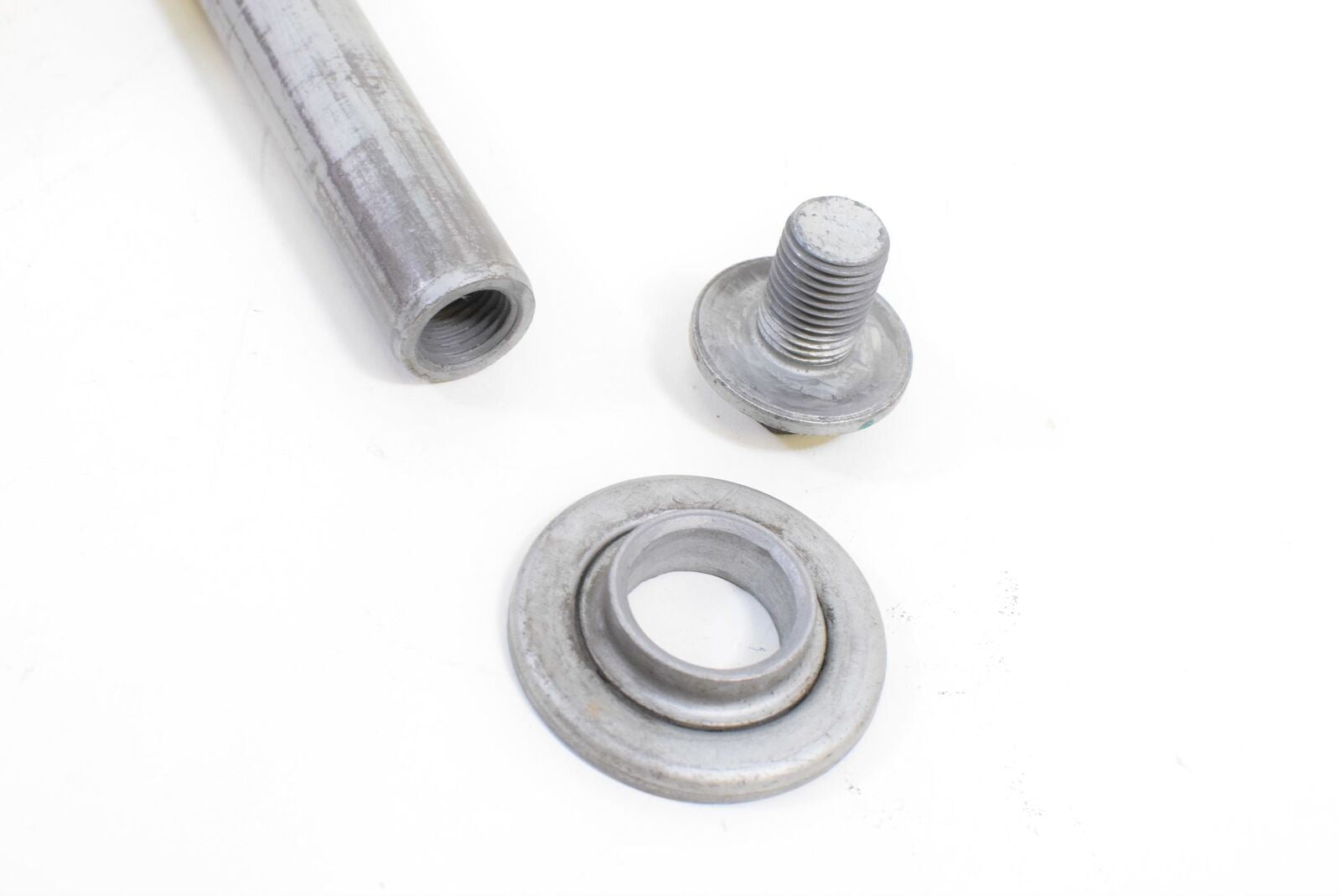 1998 'BMW R1100GS R1100 GS 259E Front 20mm Axle Wheel Spindle 36312335577 {{ shop.shopifyCountryName }} - Mototech271