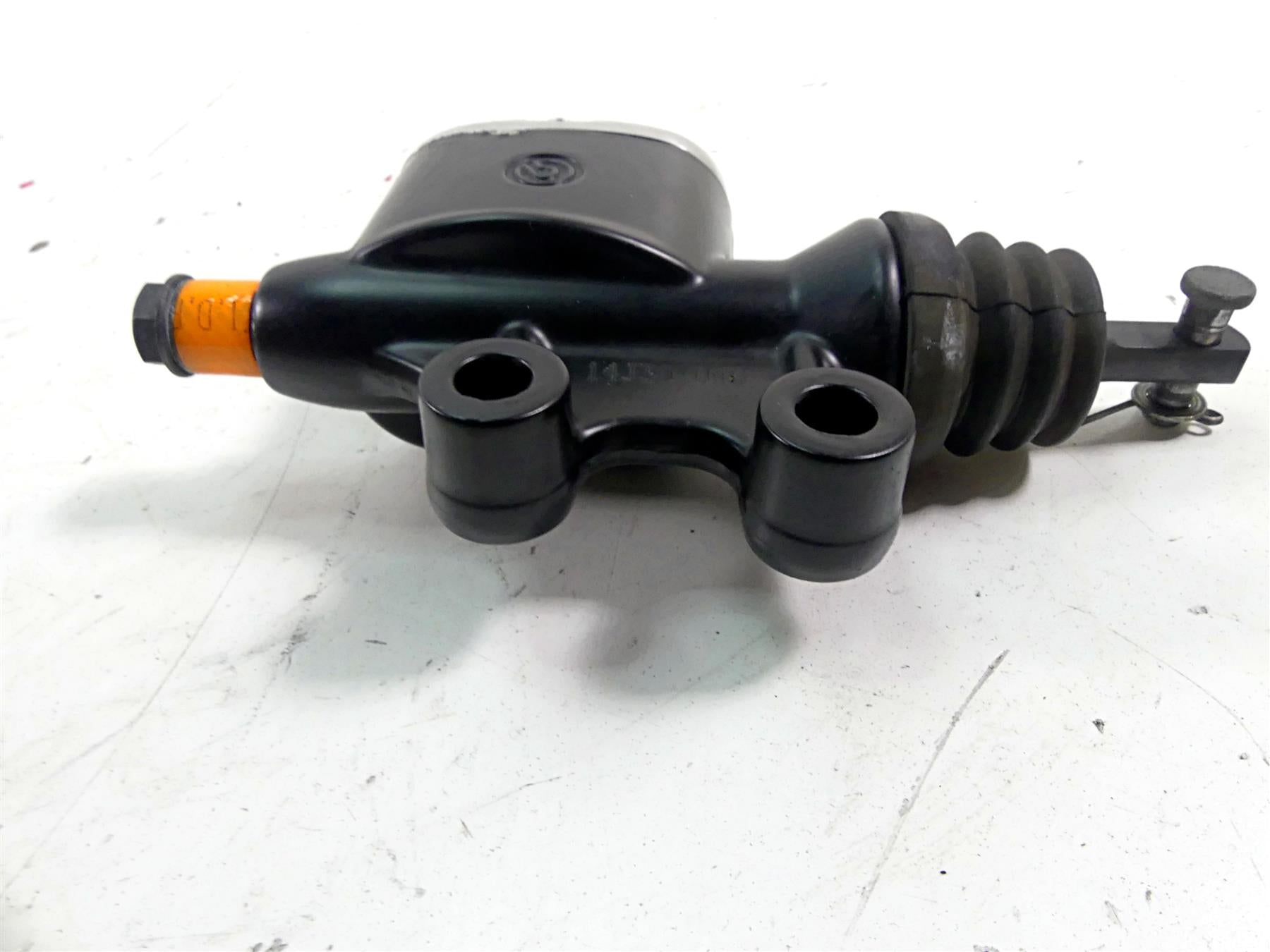 2015 Harley Touring FLHXS Street Glide Rear Brake Master Cylinder 41700028A {{ shop.shopifyCountryName }} - Mototech271