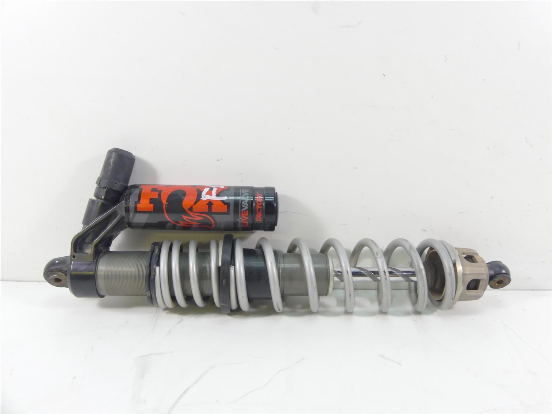2018 Polaris RZR1000 XP EPS Turbo Dynamix Front Left Fox Shock Damper 7044771 {{ shop.shopifyCountryName }} - Mototech271