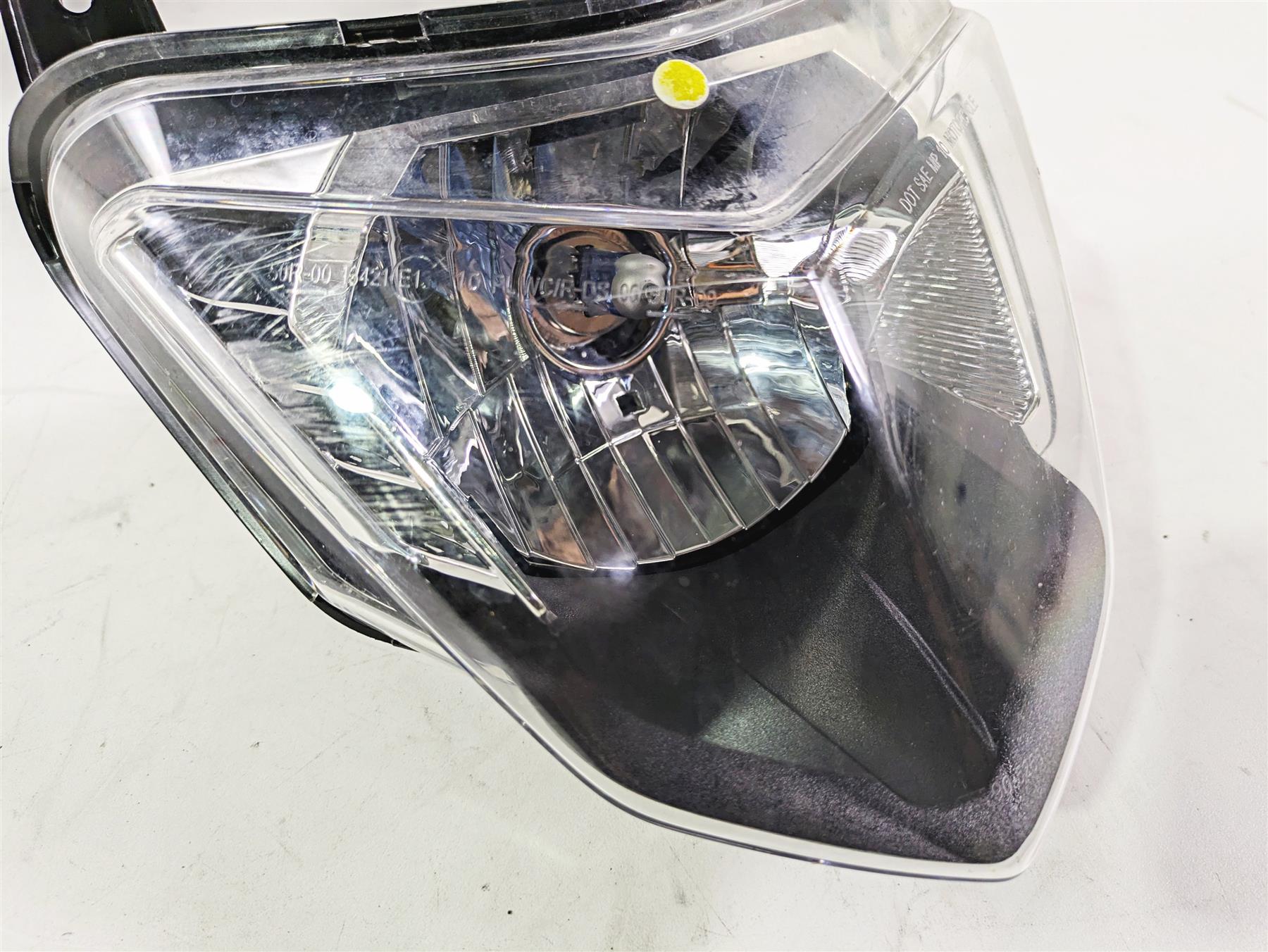2013 Ducati Hyperstrada 821 Headlight Head Light Lamp 52010243A {{ shop.shopifyCountryName }} - Mototech271