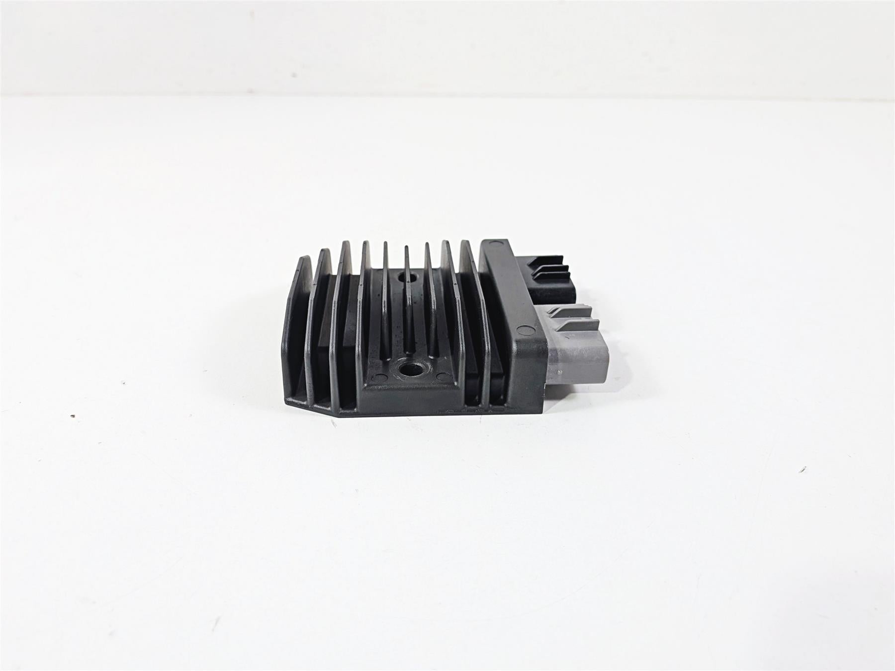 2016 BMW R1200RT RT RTW K52 Rectifier Voltage Regulator FH027AB 12318523367 {{ shop.shopifyCountryName }} - Mototech271