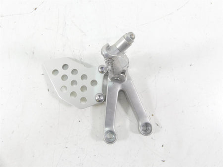 2021 Honda CBR600RR Front Left Rider Driver Footpeg Foot Peg 50700-MFJ-D00 {{ shop.shopifyCountryName }} - Mototech271
