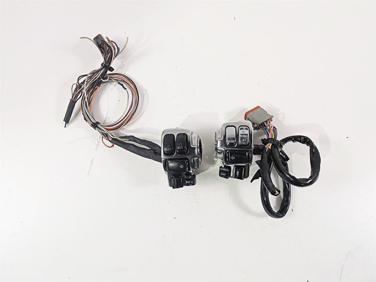 2001 Harley Touring FLHX Street Glide Chrome Control Switch Set 71685-06A {{ shop.shopifyCountryName }} - Mototech271