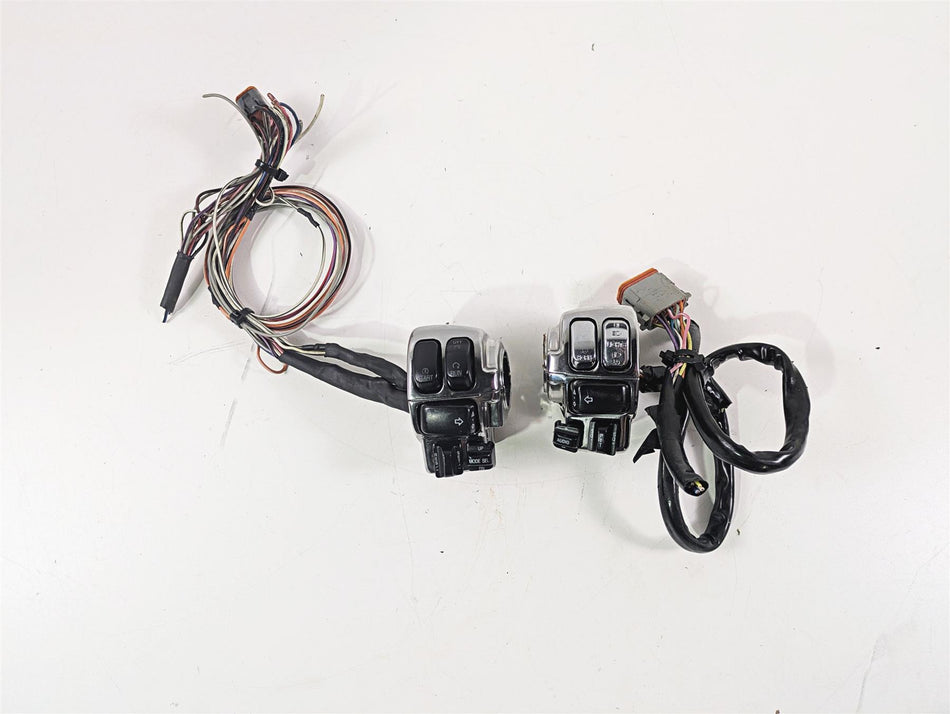 2001 Harley Touring FLHX Street Glide Chrome Control Switch Set 71685-06A {{ shop.shopifyCountryName }} - Mototech271
