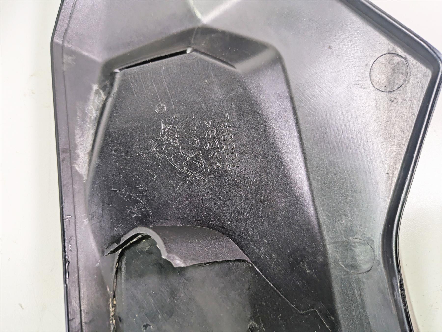 2020 Kawasaki Z900 ZR900 Oem & Xxun Moto Plastic Infill Set 7058 14093-0667 {{ shop.shopifyCountryName }} - Mototech271