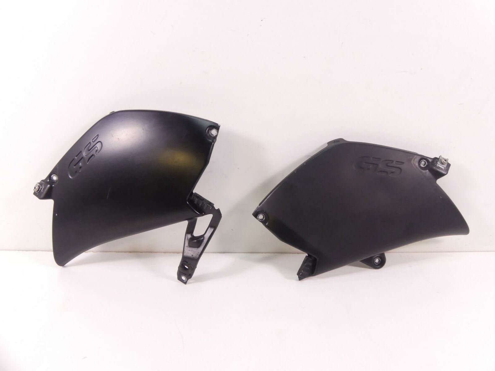 2010 BMW R1200GS Adventure K255 Tank Trim Panel Leg Fairing Knee Set 46637698234