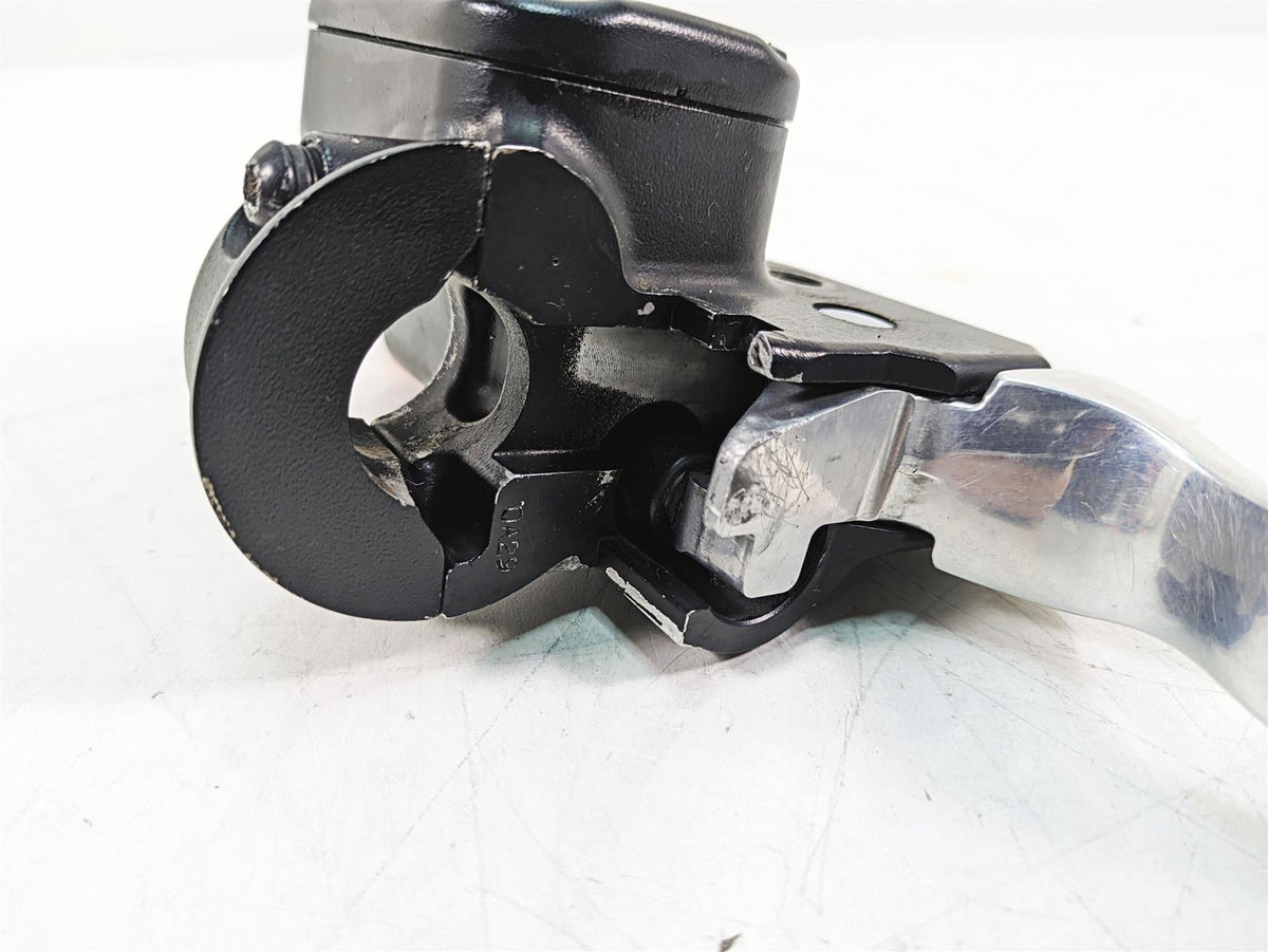 2020 Harley Softail FXBB Street Bob Front Brake Master Cylinder 1/2" 41700233 {{ shop.shopifyCountryName }} - Mototech271