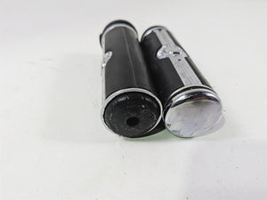 2016 Harley Touring FLHR Road King  Willie G Skull Hand Grips - Read 56741-04