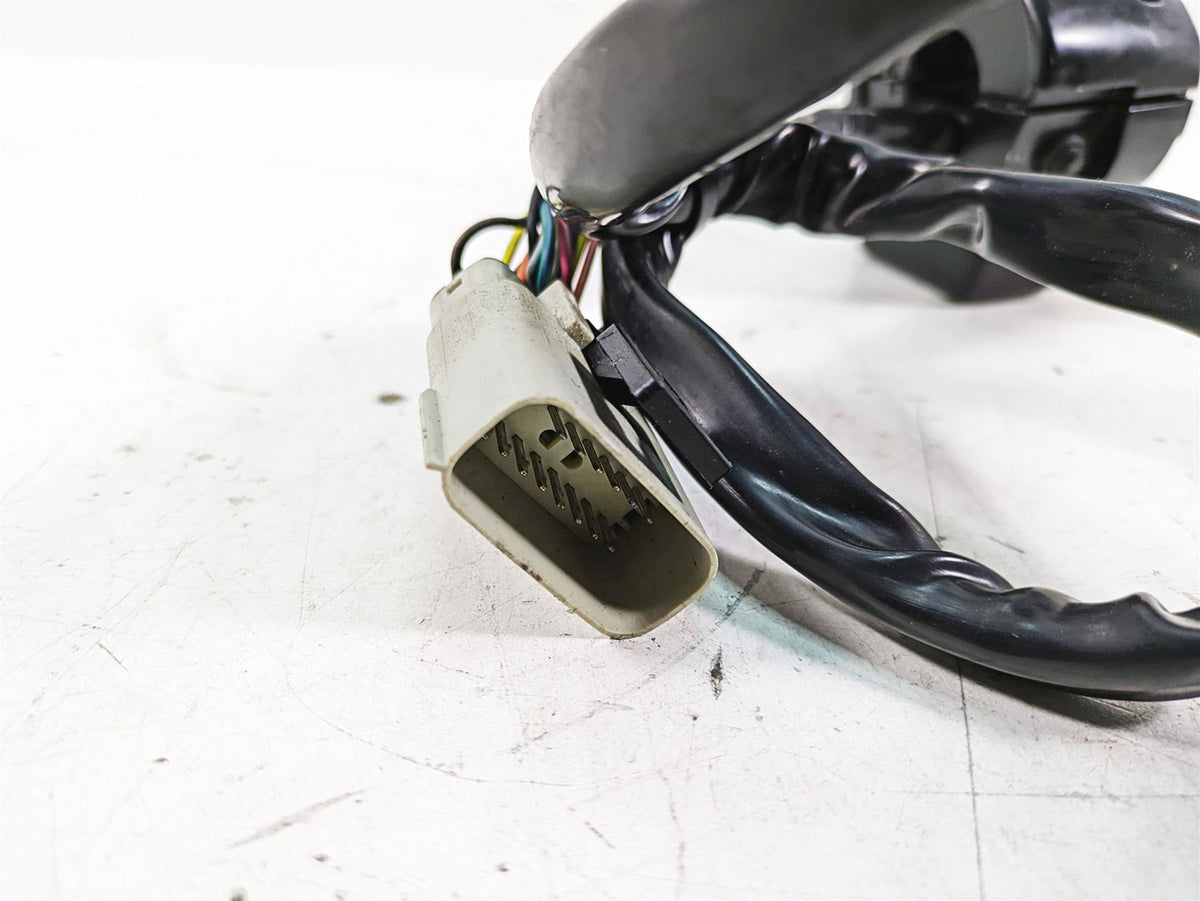 2008 Harley FLHTCU Electra Glide Left Hand Control Switch - Read 71682-06A {{ shop.shopifyCountryName }} - Mototech271