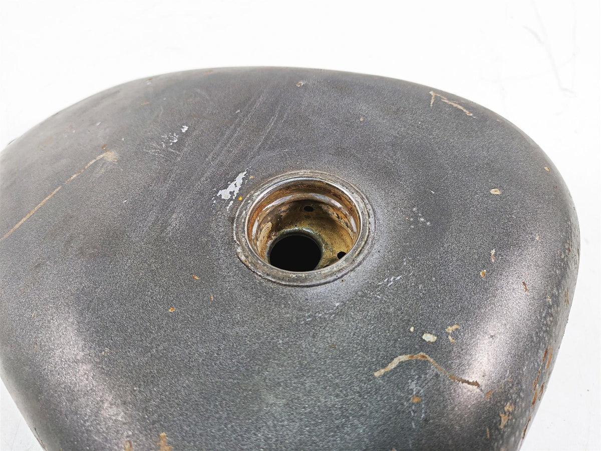 1990 Harley Sportster XLH883 XL883 Fuel Gas Petrol Tank Reservoir 61023-83D {{ shop.shopifyCountryName }} - Mototech271